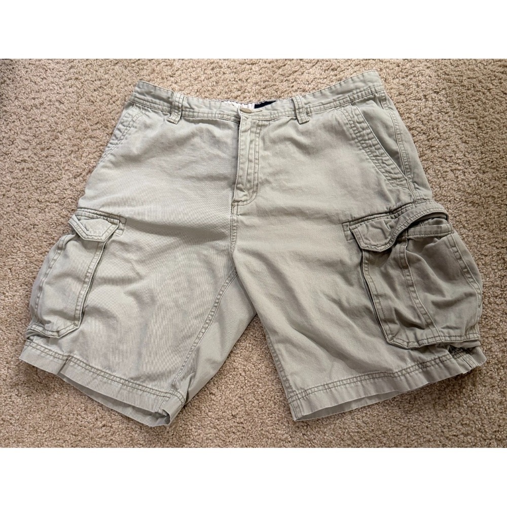 St. John's‎ Bay Men's Khaki Cargo Short, Size 34 Tan Brown